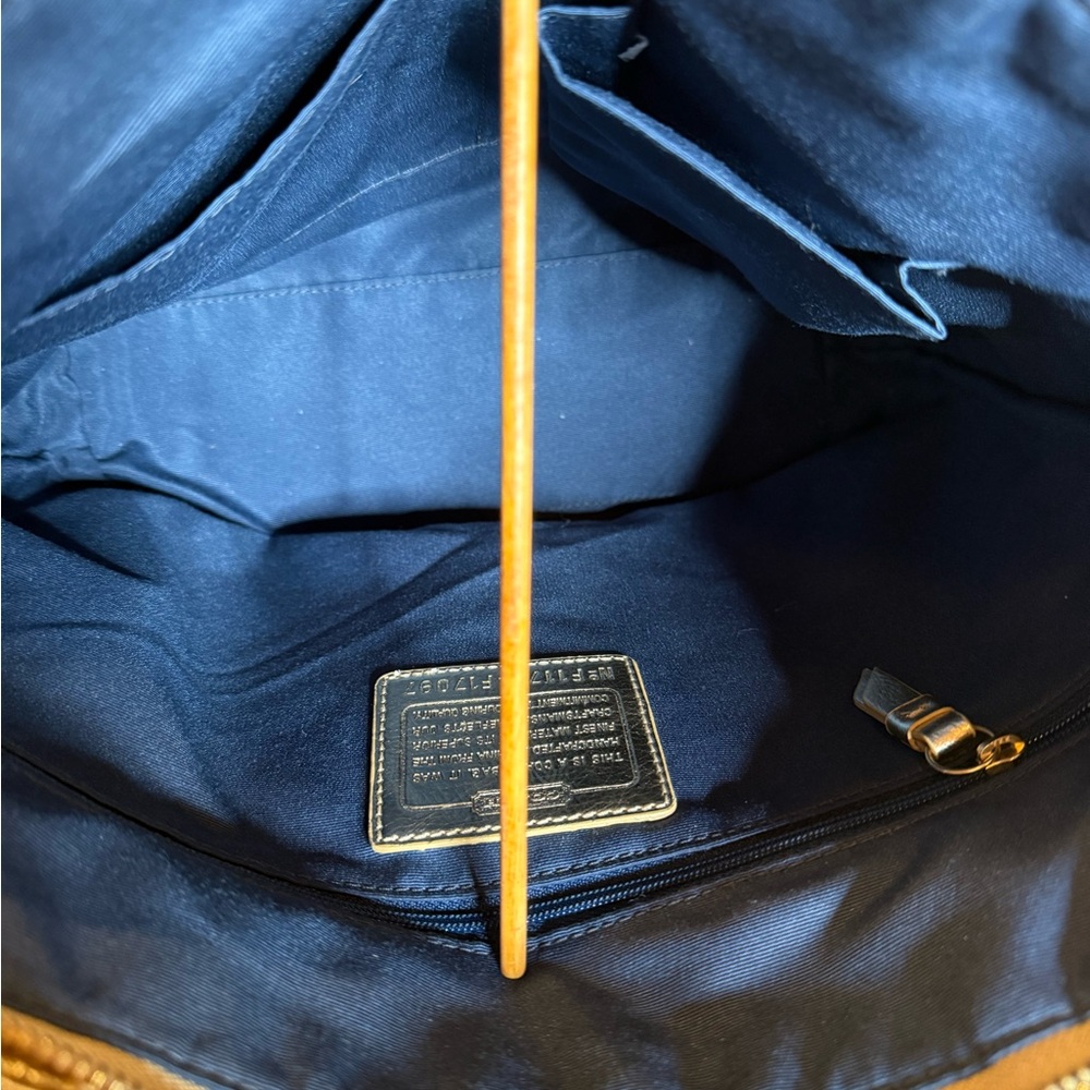 Coach New York Script Blue and Gold Shoulder Bag with Heart Accents Set of 2 - Picture 4 of 12